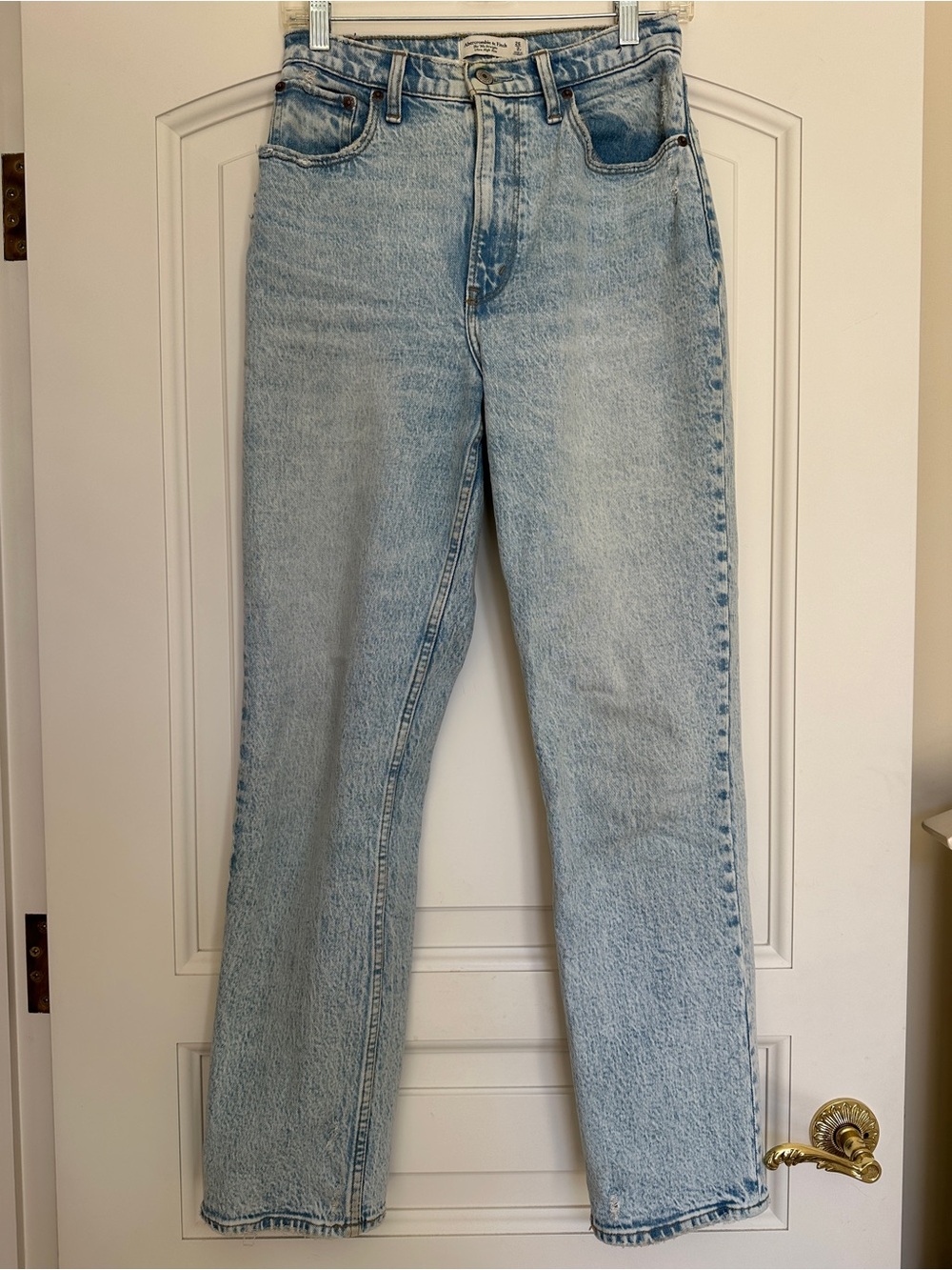 Abercrombie 90’s Straight Ultra High Rise Jean Curve Love